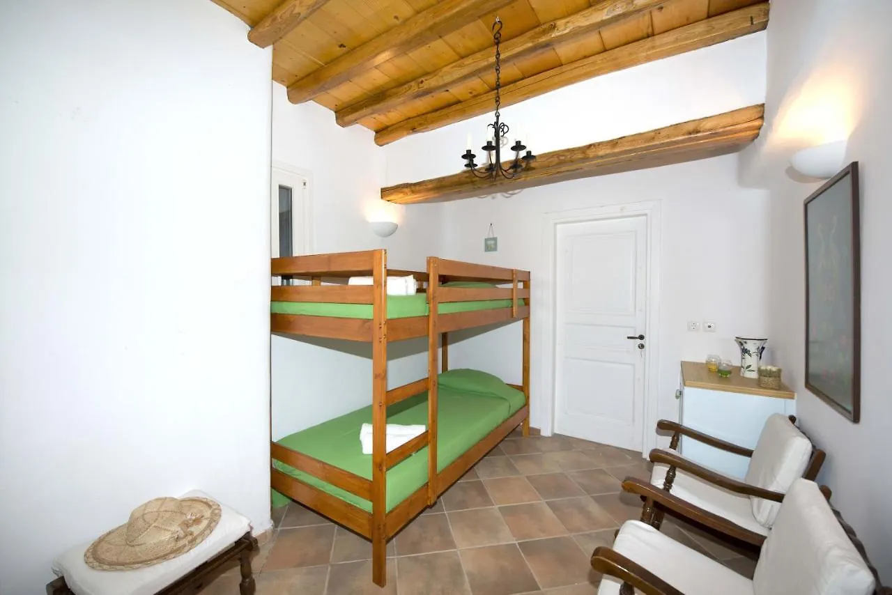 Authentic Seaview Luxury Pool Villa - Agrari Beach Mykonos Town 0*,  ギリシャ